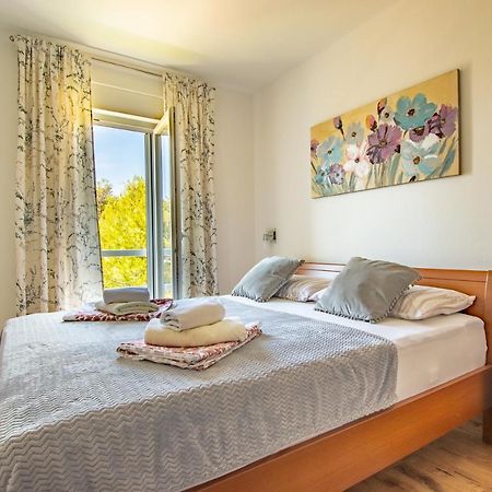 Villa Wiena Vir Exterior photo